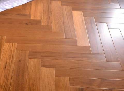 Click-Lock-Laminate-Flooring