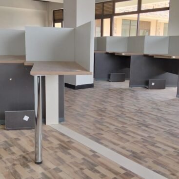 Best BPO office Desk Designs