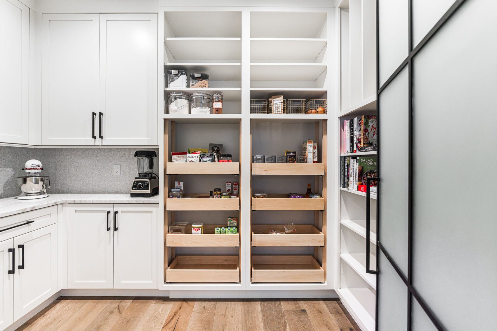 Modern Kitchen Pantry Designs