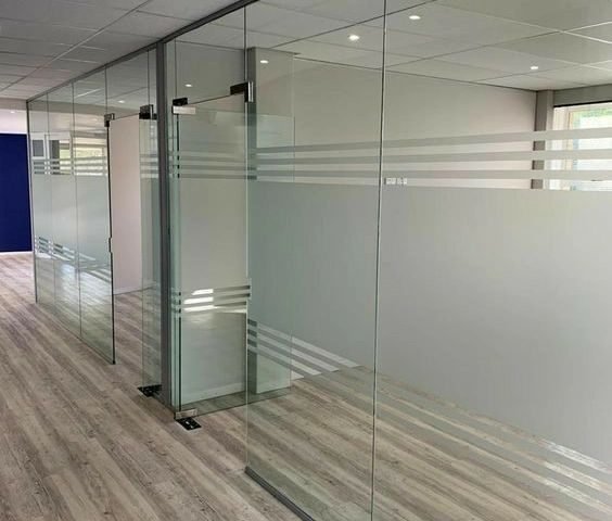 Frosted Glass Partitioning Design