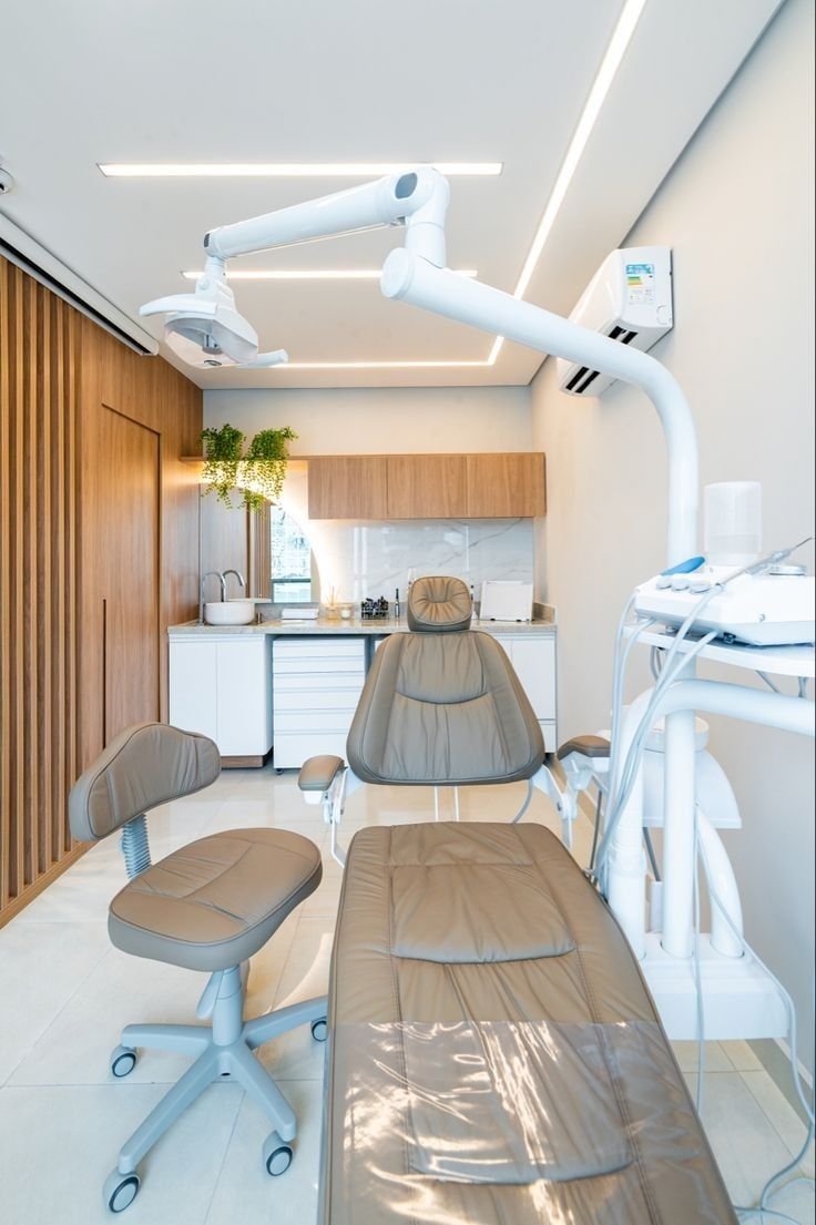 Dental Clinic Interior Designers1