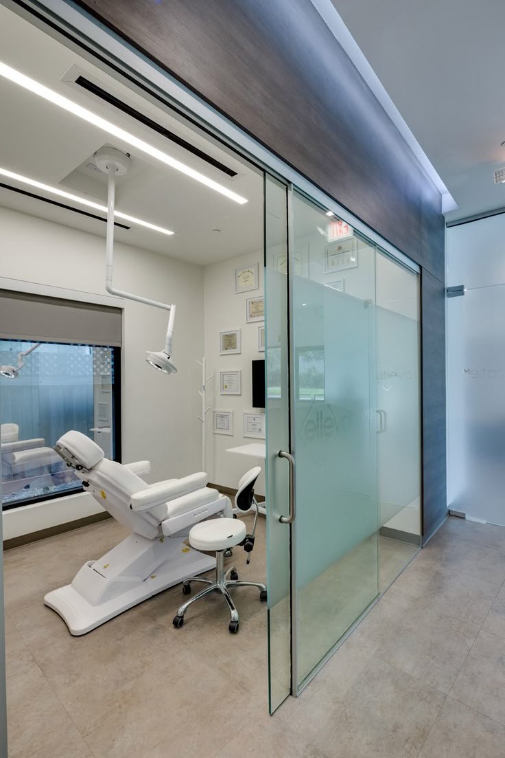 Dental Clinic Interior Designers4