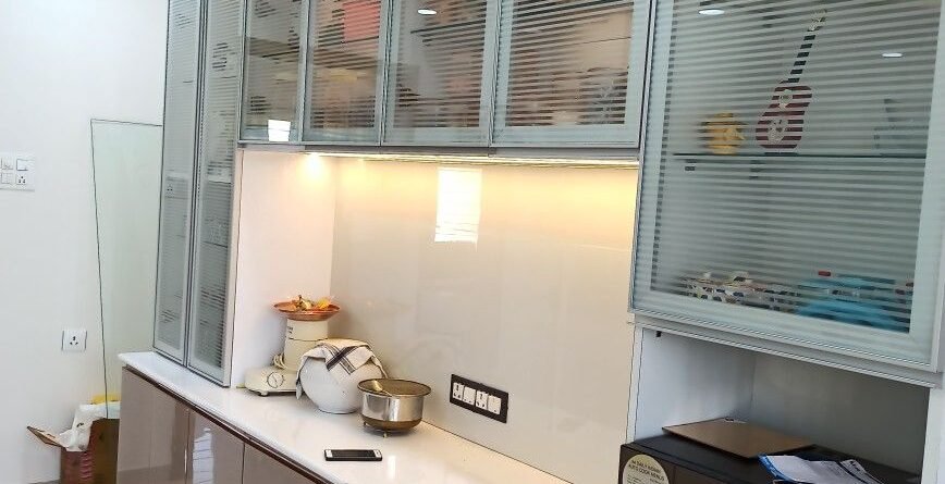 aluminum kitchen cabinets in Kenya, modern aluminum kitchen cabinets, kitchen cabinet installation Kenya, SUIMAS kitchen cabinets, custom aluminum cabinets, affordable kitchen cabinets Kenya, aluminum vs wooden kitchen cabinets, aluminum kitchen drawers Kenya