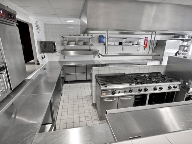 hotel kitchen design Kenya, hotel kitchen build Kenya, commercial kitchen design, stainless steel hotel kitchen Kenya, hotel kitchen installation, Suimas kitchen fabrication