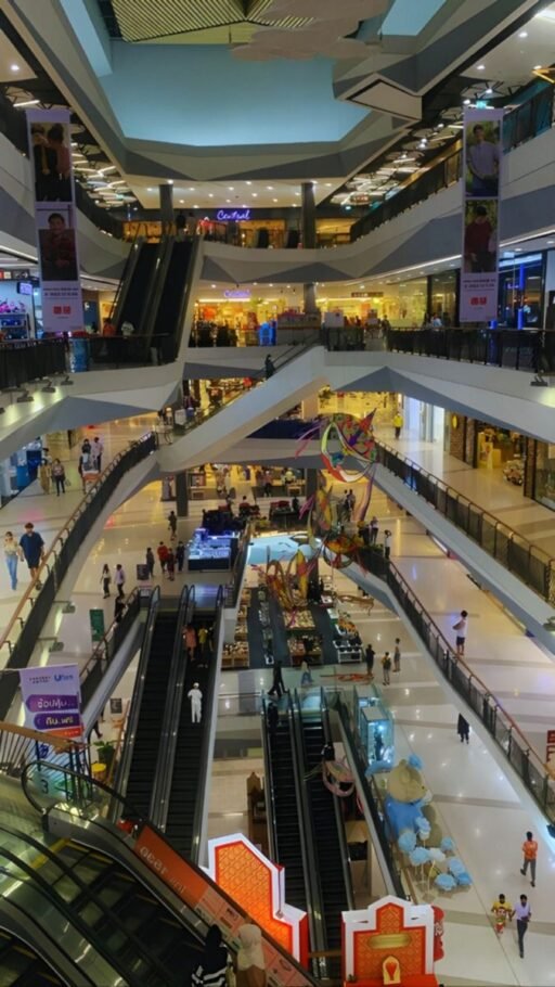 Mall construction services