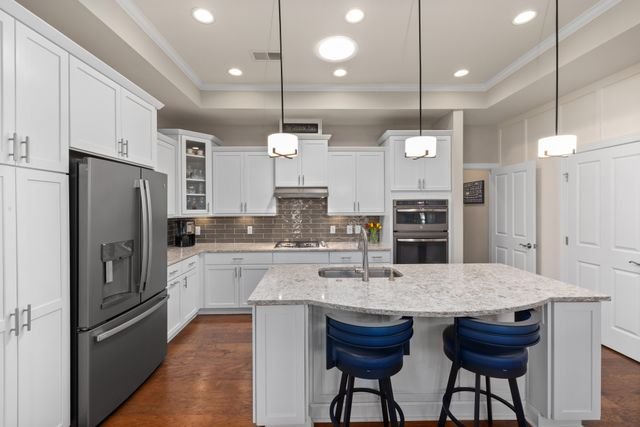 Modern Custom Kitchens design trends Suimas Interiors
