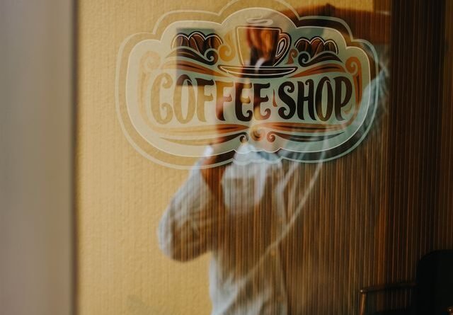 Creative Frosted Glass Branding Designs credit-fatih-guney